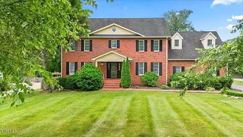 223 Colony Drive Bristol Tn 37620, Bristol, TN 37620