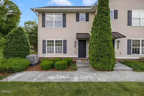 2121 S Greenwood Drive Apt 100 Johnson City Tn 37604, Johnson City, TN 37604