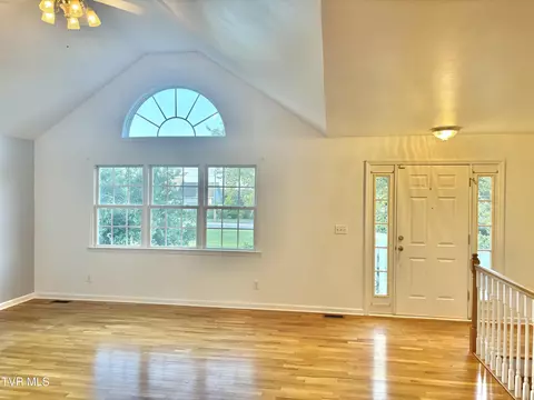 Living - 114 Butterfly Court Limestone Tn 37681, Limestone, TN 37681 photo 6 of 6