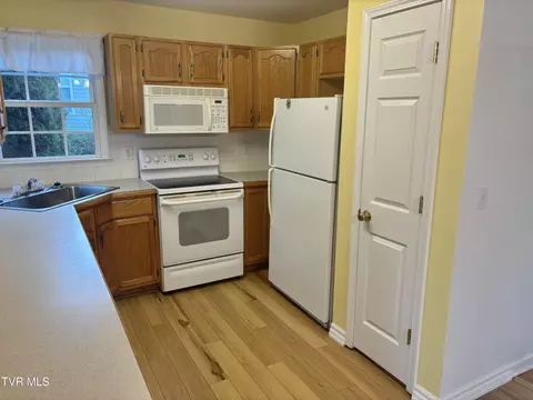 Kitchen - 114 Butterfly Court Limestone Tn 37681, Limestone, TN 37681 photo 3 of 3