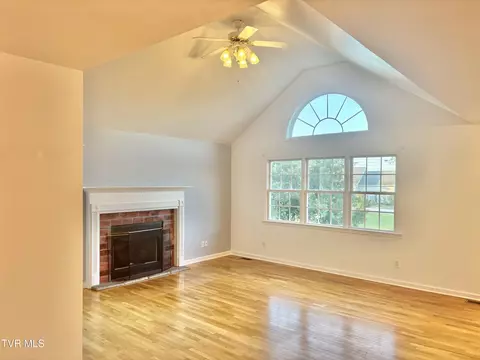Living - 114 Butterfly Court Limestone Tn 37681, Limestone, TN 37681 photo 5 of 6