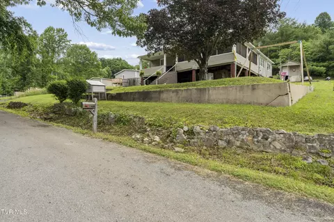 Exterior - 210 Florida Avenue Erwin Tn 37650, Erwin, TN 37650 photo 12 of 13