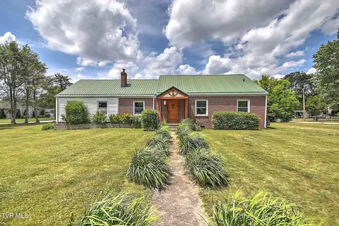 1121 Broad Street Elizabethton Tn 37643, Elizabethton, TN 37643