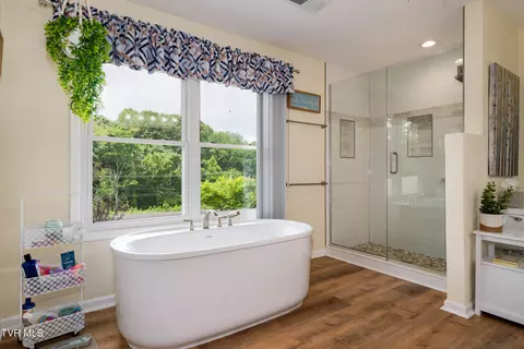 Bath - 3433 Highway 81 Fall Branch Tn 37656, Fall Branch, TN 37656 photo 1 of 3