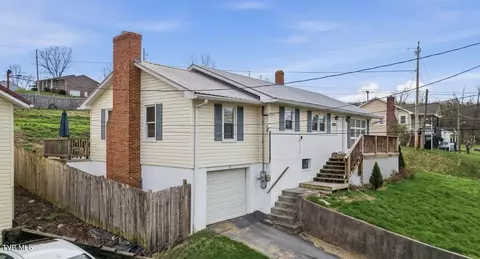 200 Independence Avenue Mount Carmel Tn 37645, Mount Carmel, TN 37645