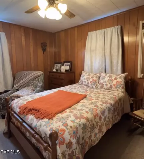 Bedroom - 207 Charles Street Hampton Tn 37658, Hampton, TN 37658 photo 1 of 2