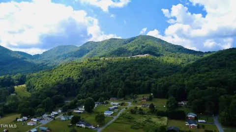 View/Area - 207 Charles Street Hampton Tn 37658, Hampton, TN 37658 photo 4 of 4