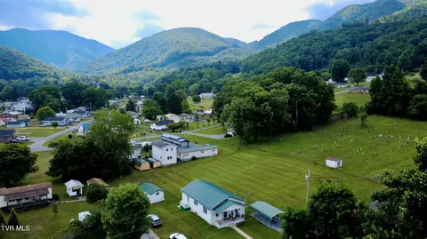 View/Area - 207 Charles Street Hampton Tn 37658, Hampton, TN 37658 photo 1 of 4