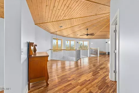 Entry Way - 673 Charles Johnson Road Chuckey Tn 37641, Chuckey, TN 37641 photo 3 of 6