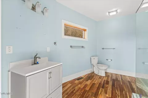 Bath - 673 Charles Johnson Road Chuckey Tn 37641, Chuckey, TN 37641 photo 1 of 4