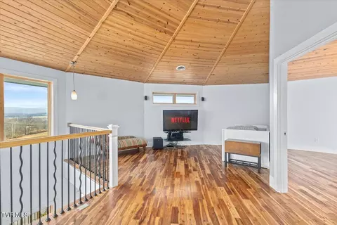 Entry Way - 673 Charles Johnson Road Chuckey Tn 37641, Chuckey, TN 37641 photo 5 of 6