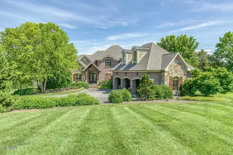 625 Lake Point Piney Flats Tn 37686, Piney Flats, TN 37686