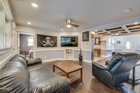 Living - 117 Sam Rogers Road Erwin Tn 37650, Erwin, TN 37650 photo 2 of 2