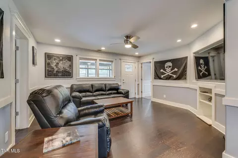 Living - 117 Sam Rogers Road Erwin Tn 37650, Erwin, TN 37650 photo 1 of 2