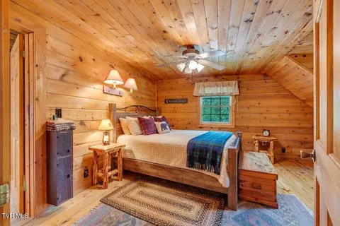 Bedroom - 147 Britton Lane Limestone Tn 37681, Limestone, TN 37681 photo 4 of 4