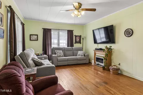 Living - 1016 Rock Creek Road Erwin Tn 37650, Erwin, TN 37650 photo 1 of 1