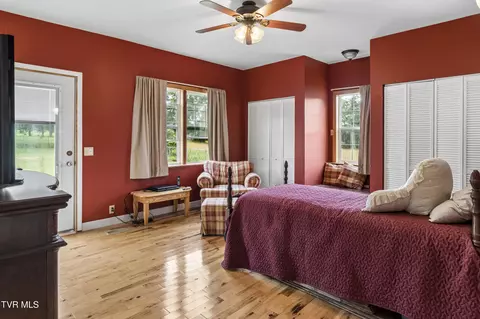 Bedroom - 1016 Rock Creek Road Erwin Tn 37650, Erwin, TN 37650 photo 6 of 7