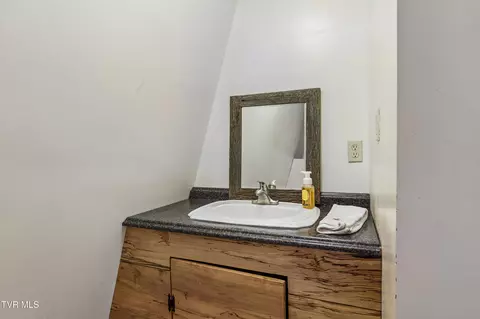 Bath - 1016 Rock Creek Road Erwin Tn 37650, Erwin, TN 37650 photo 6 of 6