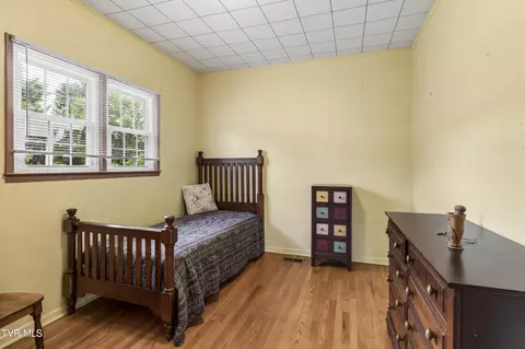 Bedroom - 1016 Rock Creek Road Erwin Tn 37650, Erwin, TN 37650 photo 3 of 7