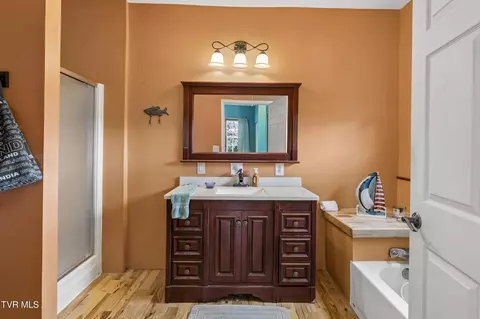 Bath - 1016 Rock Creek Road Erwin Tn 37650, Erwin, TN 37650 photo 3 of 6