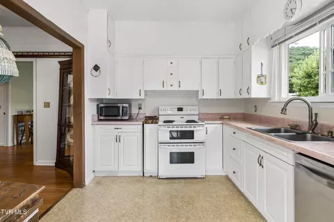 Kitchen - 1016 Rock Creek Road Erwin Tn 37650, Erwin, TN 37650 photo 1 of 2