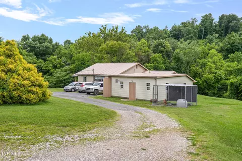 Exterior - 1903 Pleasant Ridge School Road Talbott Tn 37877, Talbott, TN 37877 photo 4 of 9