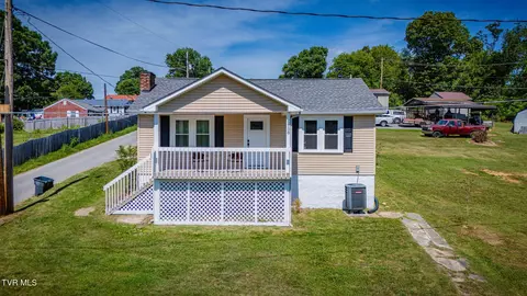 108 Independence Avenue Mount Carmel Tn 37645, Mount Carmel, TN 37645