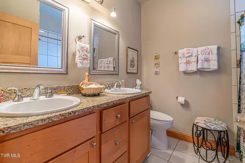 Bath - 25586 Cornelius Drive Abingdon Va 24211, Abingdon, VA 24211 photo 5 of 8