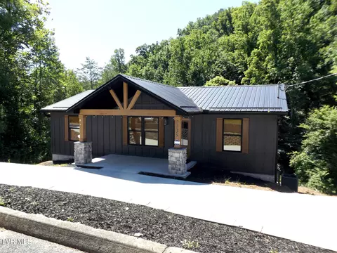 2138 Bluff Ridge Road Sevierville Tn 37876, Sevierville, TN 37876