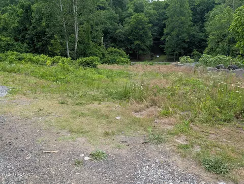 tbd Helen Henderson Highway Bee Va 24217, Bee, VA 24217