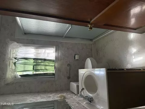 502 Rock Creek Road Erwin Tn 37650, Erwin, TN 37650 photo 5