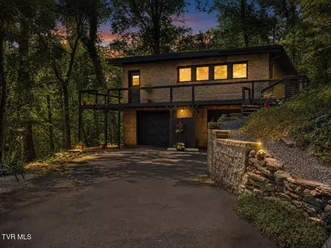 2 Wanee Court Johnson City Tn 37601, Johnson City, TN 37601