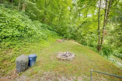 Exterior - 10262 Horton Ford Road Eidson Tn 37731, Eidson, TN 37731 photo 2 of 5