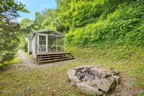 Exterior - 10262 Horton Ford Road Eidson Tn 37731, Eidson, TN 37731 photo 1 of 5