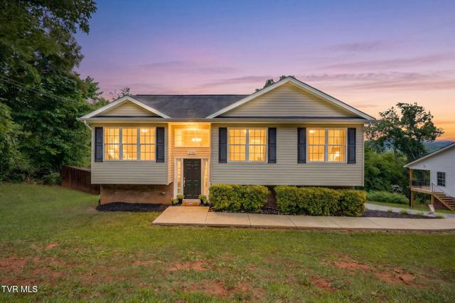 220 Old Siam Road Elizabethton Tn 37643, Elizabethton, TN 37643