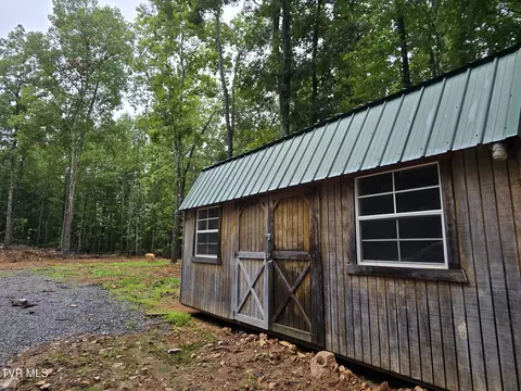 180 Bill Nave Loop Elizabethton Tn 37643, Elizabethton, TN 37643