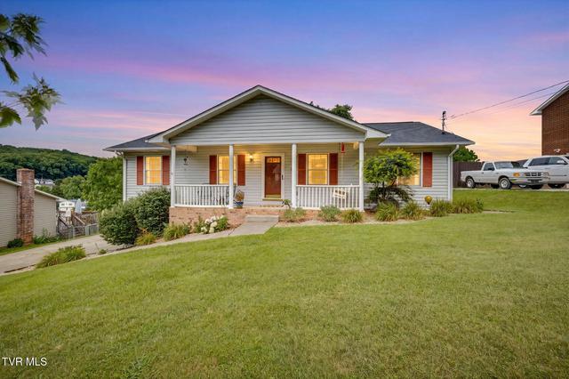 130 Valley Crest Drive Mount Carmel Tn 37645, Mount Carmel, TN 37645
