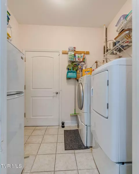 130 Devonshire Avenue Johnson City Tn 37601, Johnson City, TN 37601 photo 23
