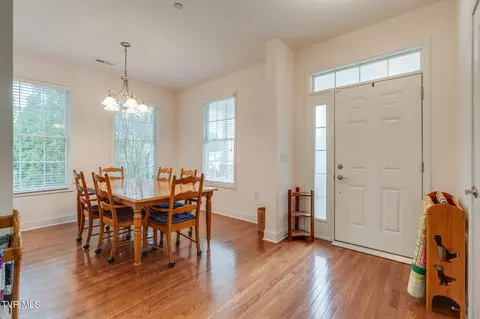 130 Devonshire Avenue Johnson City Tn 37601, Johnson City, TN 37601 photo 5