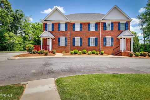2043 W Manor Court - Kingsport Tn 37660, Kingsport, TN 37660
