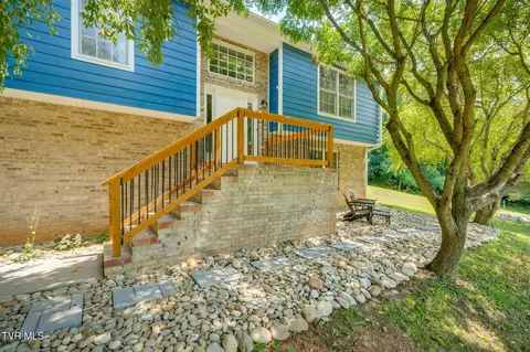2937 Forest View Road Kingsport Tn 37660, Kingsport, TN 37660