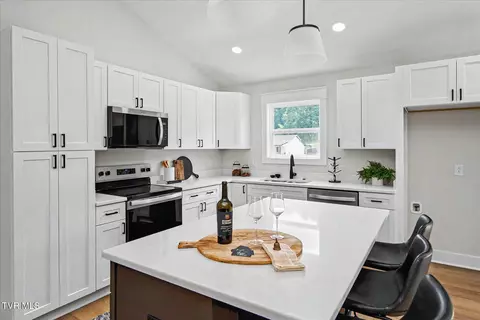 Kitchen - 138 Baskett Road Limestone Tn 37681, Limestone, TN 37681 photo 2 of 3