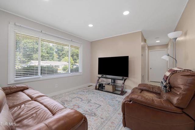 722 Rose Lane Mount Carmel Tn 37645, Mount Carmel, TN 37645