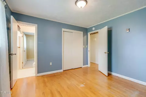 Bedroom - 619 E Barton Ridge Road Greeneville Tn 37745, Greeneville, TN 37745 photo 3 of 7