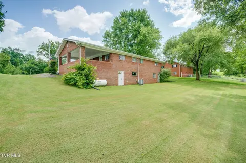 Exterior - 619 E Barton Ridge Road Greeneville Tn 37745, Greeneville, TN 37745 photo 7 of 7