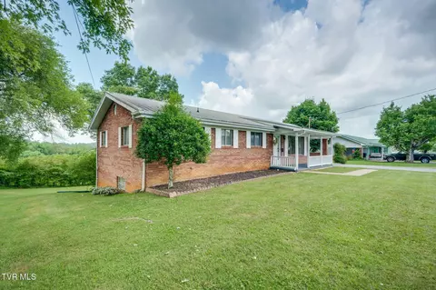 Exterior - 619 E Barton Ridge Road Greeneville Tn 37745, Greeneville, TN 37745 photo 2 of 7