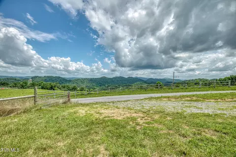 2083 Bundren Mountain Road Tazewell Tn 37879, Tazewell, TN 37879