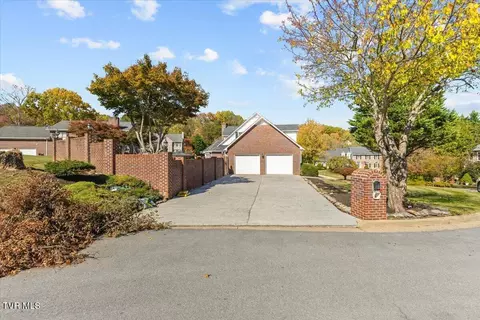 Exterior - 1 Emerald Court Johnson City Tn 37604, Johnson City, TN 37604 photo 17 of 22