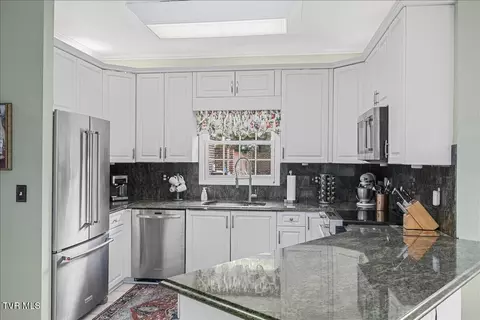 Kitchen - 1 Emerald Court Johnson City Tn 37604, Johnson City, TN 37604 photo 1 of 3