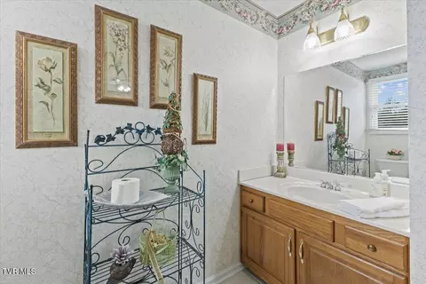 Bath - 1 Emerald Court Johnson City Tn 37604, Johnson City, TN 37604 photo 8 of 10